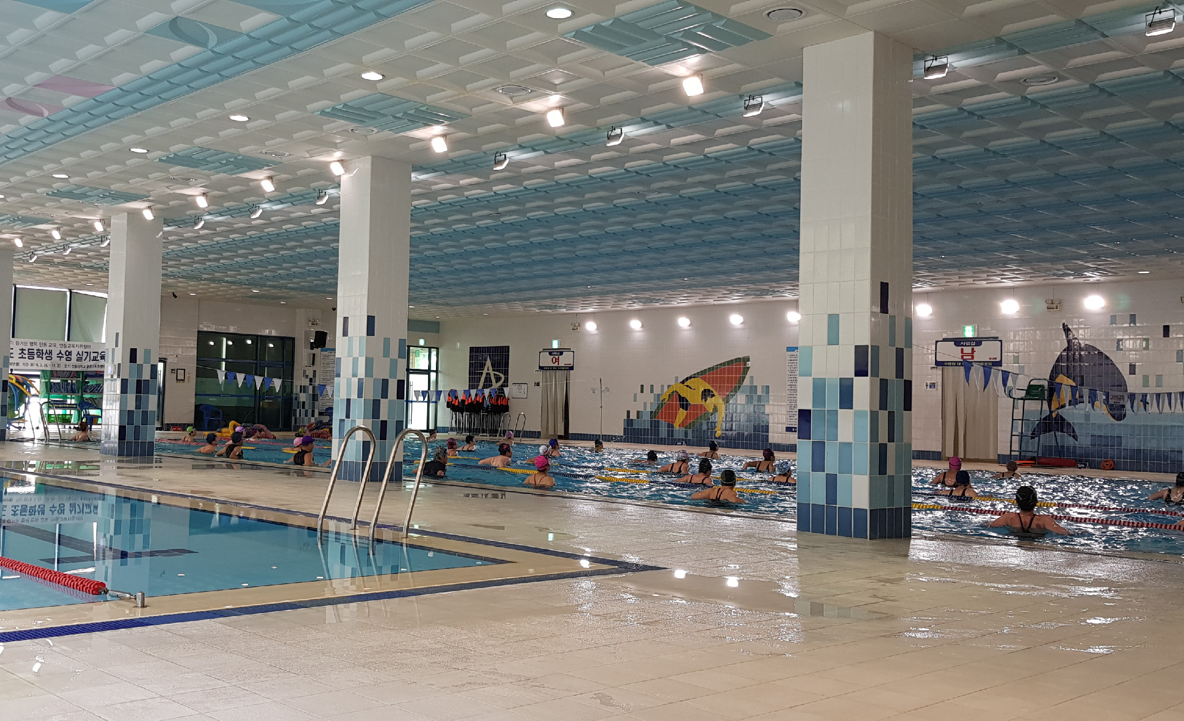 Swimming pool in Korea,  50W & 80w LED Flood Light